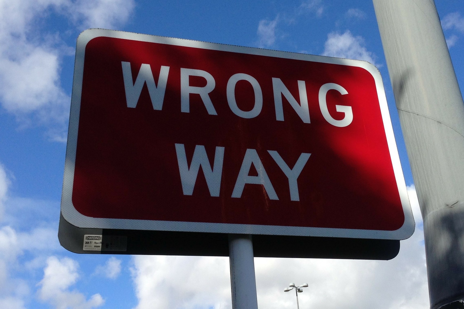 wrong-way-167535_1920